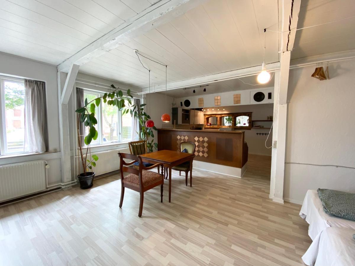 Studio Apartment In The Heart Of Højer Esterno foto